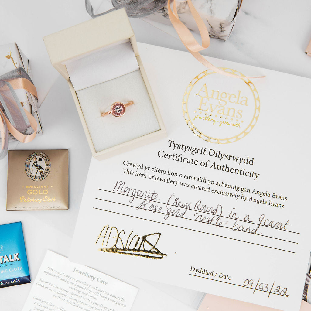 Rose Gold Curve Wedding Band