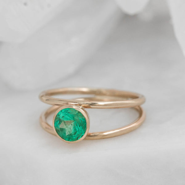 Gold Split Ring with Emerald