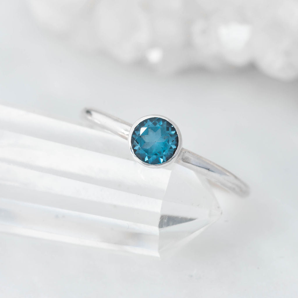 White Gold with Swiss Blue Topaz Nestle Ring